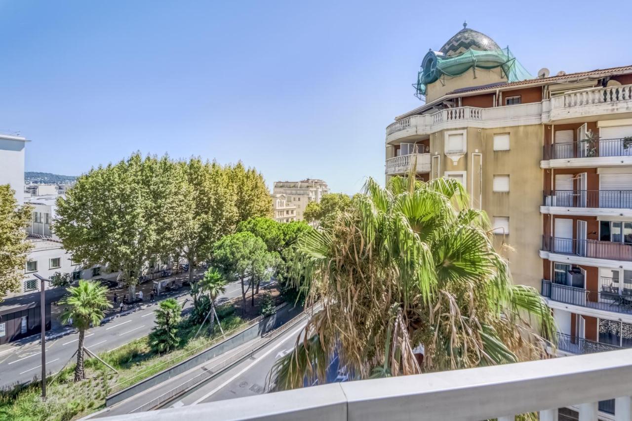 Greeter-Appartement Lumineux Avec Vue Sur La Mer Ница Екстериор снимка